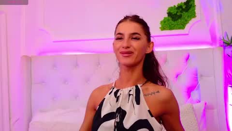 Snapshot of elisacharm chatting on 06/10/26, 03:07 ElisaCharm online show from 06/10/26, 03:07