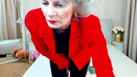 Elissa online show from 01/13/25, 09:20