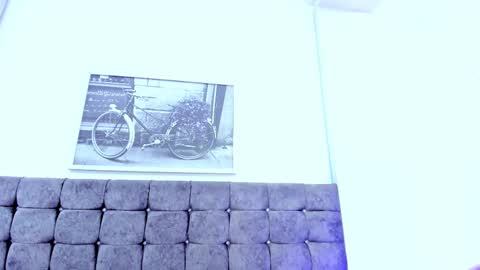 ELISE LEYTON online show from 02/21/25, 06:04