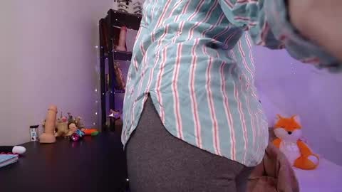 elise_nyx online show from 05/12/26, 11:40