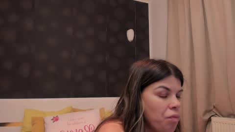 Elly online show from 02/20/26, 09:04