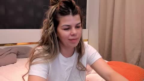 Elly online show from 03/14/26, 09:09