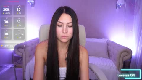 elisevelour online show from 10/15/25, 02:39