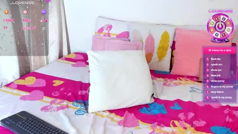 Snapshot of eliss_sweet chatting on 02/25/25, 10:18 Elissabeth online show from 02/25/25, 10:18