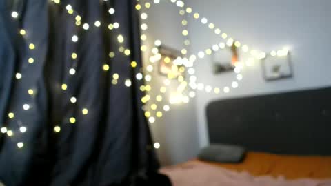 Petite Yumi online show from 12/07/24, 12:08