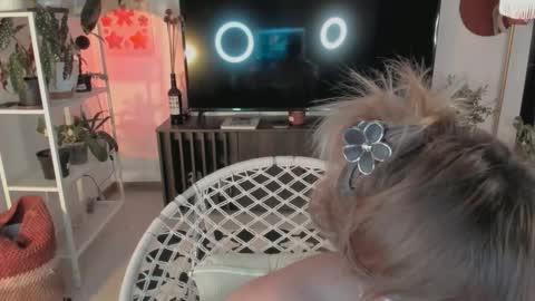 eli online show from 02/25/26, 01:15