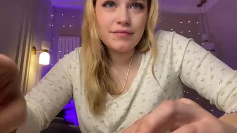 Stephanie online show from 02/21/26, 10:44