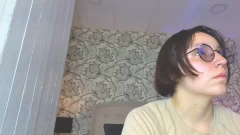 Eliza online show from 05/05/26, 07:11