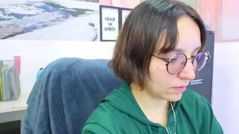Eliza online show from 05/28/26, 05:21