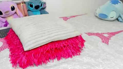 ELIZA online show from 11/25/25, 03:17