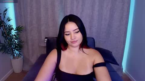 Snapshot of elizabeth_banks21 chatting on 02/24/26, 11:30 Elezabeth online show from 02/24/26, 11:30