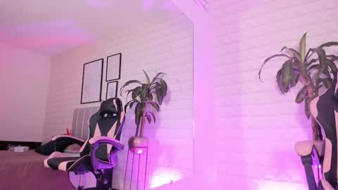 Snapshot of elizabeth_benz chatting on 03/28/26, 07:13 Miss Eliza online show from 03/28/26, 07:13