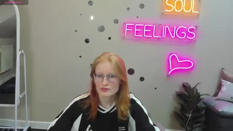 Elizabeth online show from 01/17/25, 03:00