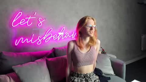 Elizabeth online show from 01/29/25, 02:10