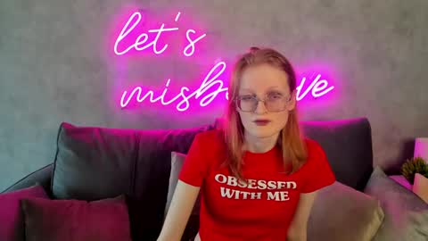 Elizabeth online show from 02/01/25, 08:08