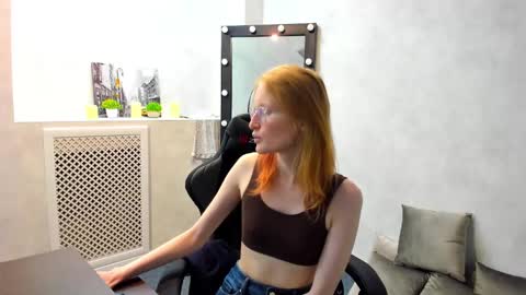 Elizabeth online show from 02/12/25, 11:18