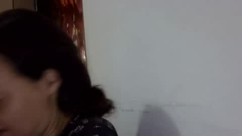 Elizabeth Martinez  online show from 01/05/26, 06:22