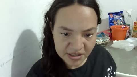 Elizabeth Martinez  online show from 02/13/26, 04:25