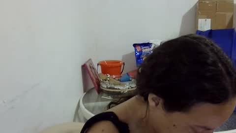 Elizabeth Martinez  online show from 02/18/26, 04:25