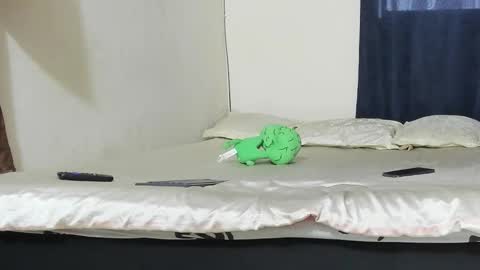 Elizabeth Mathure online show from 01/16/26, 11:36