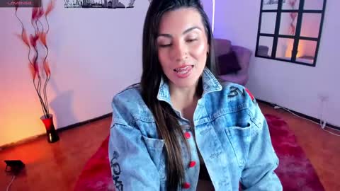 Snapshot of elizabeth_taylor_b chatting on 03/06/25, 06:16 Elizabeth online show from 03/06/25, 06:16