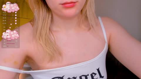 Elizabeth online show from 01/27/25, 01:05