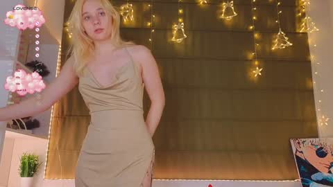 Elizabeth online show from 02/08/25, 01:11