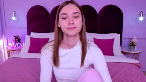 Snapshot of elizabethcash chatting on 09/23/25, 03:09 Elizabeth online show from 09/23/25, 03:09