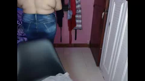 Elizabeth online show from 09/25/25, 12:09