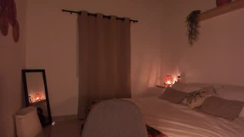 Snapshot of elizabethz chatting on 02/10/25, 12:08 Tuli online show from 02/10/25, 12:08