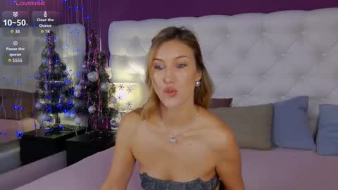 Linda online show from 12/05/25, 02:14