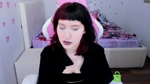 Snapshot of elizanik chatting on 02/02/25, 04:15 Eliza online show from 02/02/25, 04:15