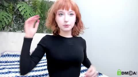 Snapshot of elizanik chatting on 09/24/25, 09:40 Eliza online show from 09/24/25, 09:40