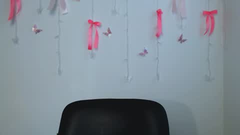 elizsun online show from 08/04/26, 01:57
