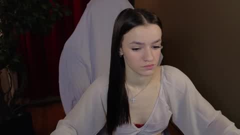 elizzza_ online show from 12/05/25, 05:27