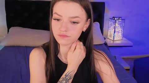 elizzza_ online show from 03/05/26, 05:25