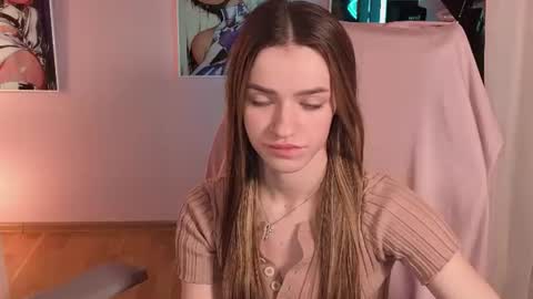 elizzza_ online show from 07/07/26, 05:21