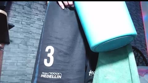 Snapshot of eljeorge_hott chatting on 12/15/24, 02:05 JORGE BENITEZ online show from 12/15/24, 02:05