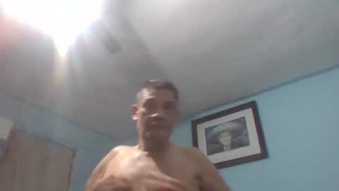 eljim323323 online show from 11/07/25, 08:58