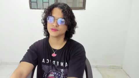 Diana online show from 12/05/25, 06:59