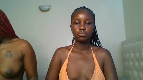 ella8_ online show from 07/21/26, 08:05