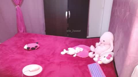 Snapshot of ella_2sweet chatting on 12/01/25, 05:12 Ella online show from 12/01/25, 05:12