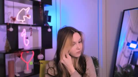 ella_coco online show from 01/10/26, 06:37