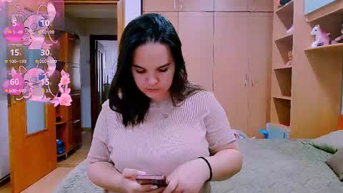 Ella  online show from 09/15/25, 05:51