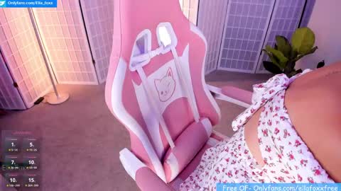 ella_foxx online show from 05/27/26, 02:52