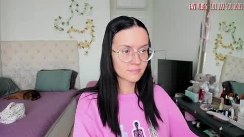 ELLA online show from 07/08/26, 09:25