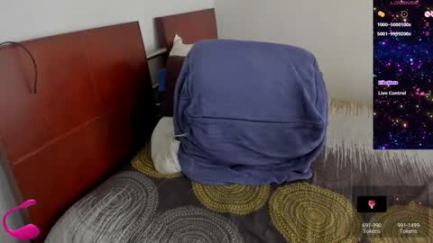 Ella and Harry online show from 02/13/26, 05:20