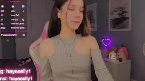 Snapshot of ella_hayes chatting on 12/24/24, 11:55 Ella NEXT STREAM 1TH DECEMBER 1200 - 0800 AM AT MOSCOW TIME online show from 12/24/24, 11:55