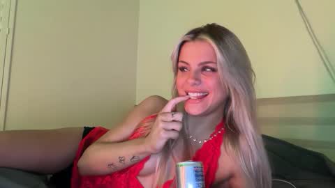 Ella online show from 01/10/26, 02:57