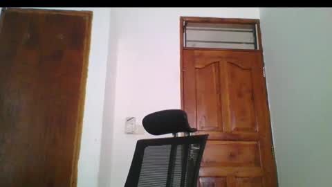 Ella online show from 02/20/25, 07:45